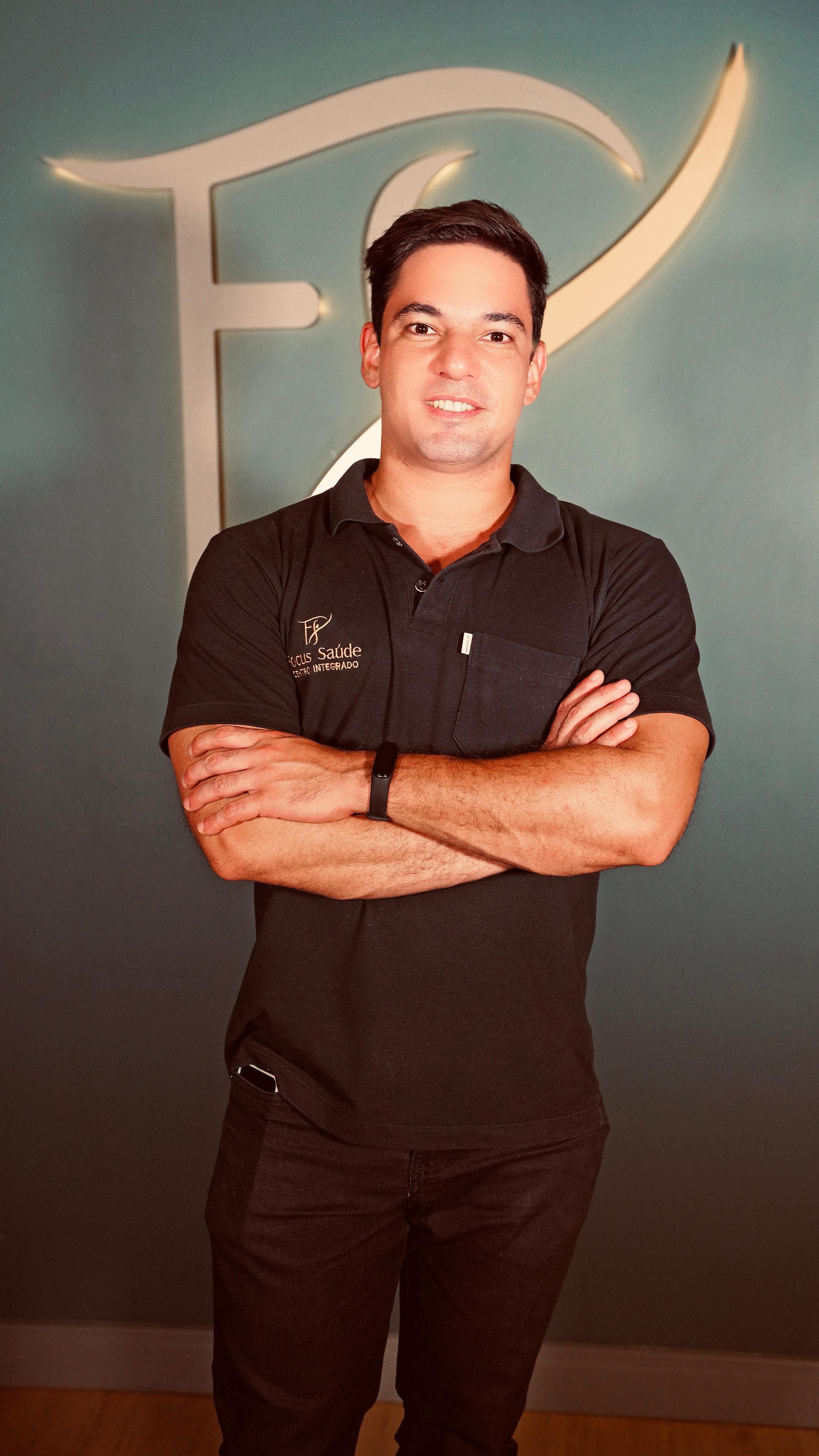 Dr. Gustavo Biff Zarelli, Fisioterapeuta Especialista em Ortopedia e Terapia Manual, na clínica Focus Saúde em Ribeirão Preto