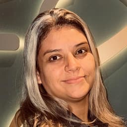 Foto de Dra. Rafaela Martins Fabretti - Fisioterapeuta e Instrutora de Pilates na Focus Saúde Ribeirão Preto